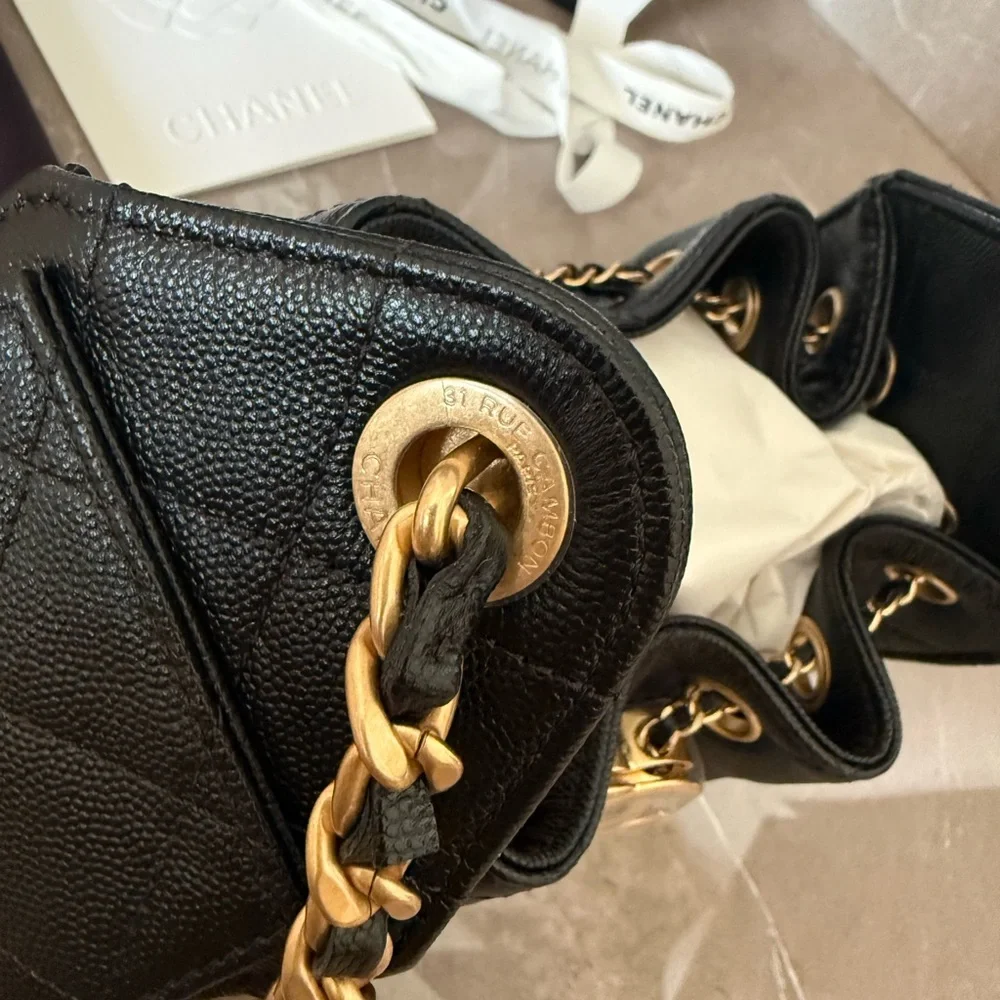 Chanel mini 25 Black caviar Quilted Shoulder Bag with Gold Chain! 100% AUTHENTIC - Picture 7 of 10